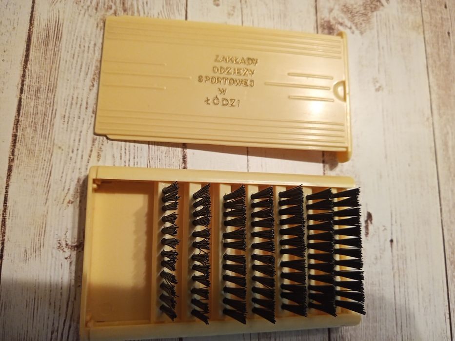 Szczotka do ubrań  gadżet PRL