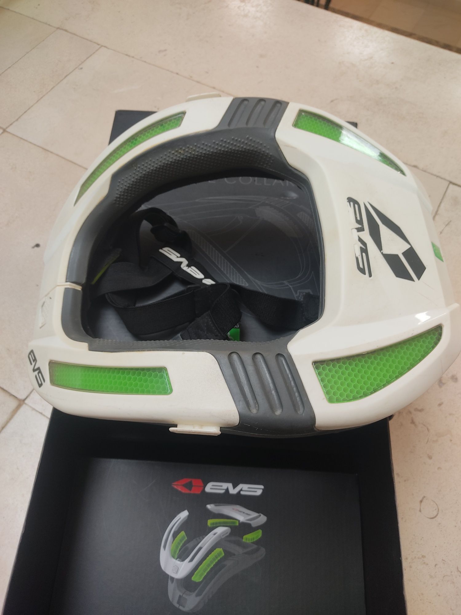 Neck brace Evs R4K
