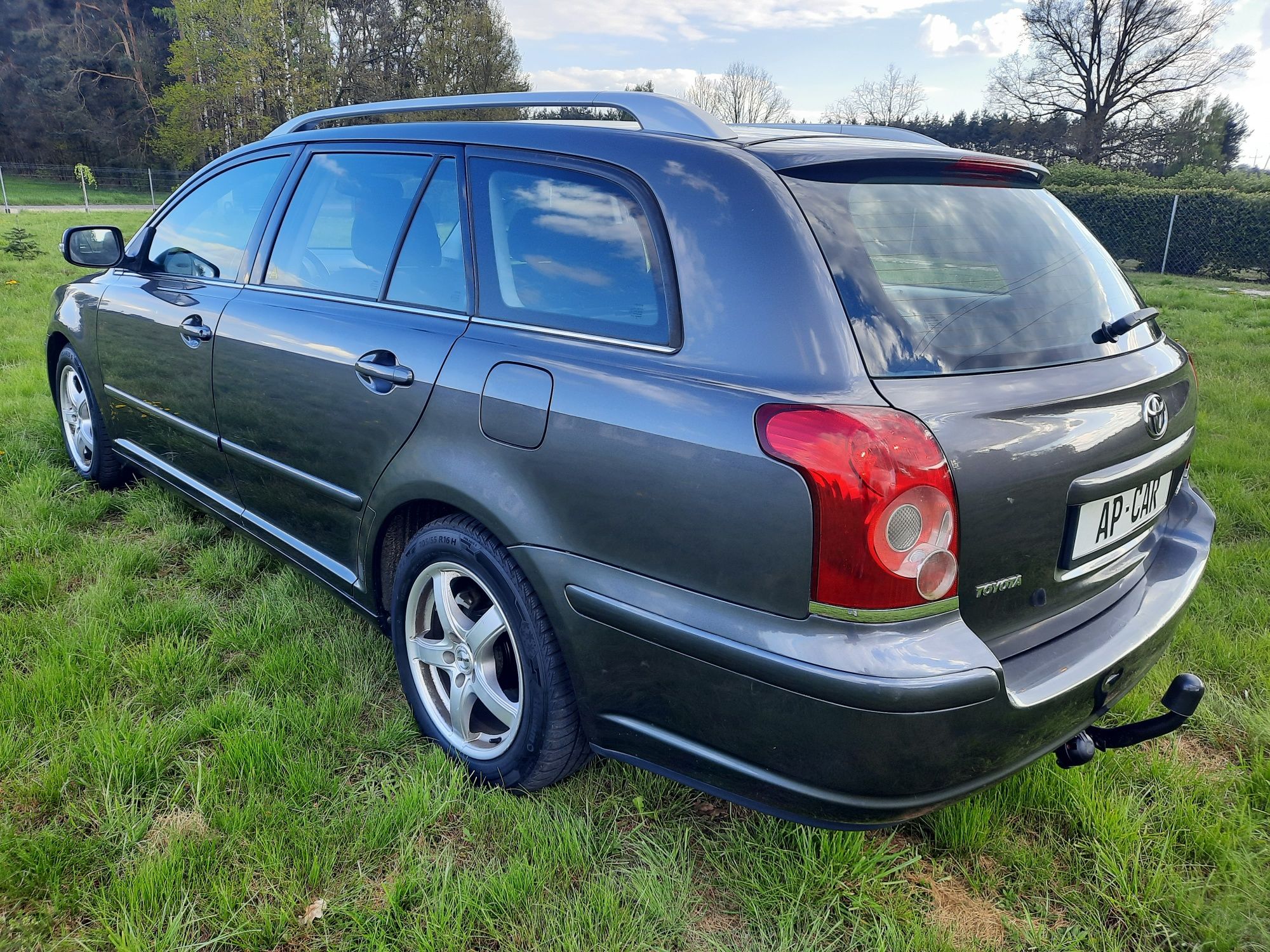 Toyota Avensis T25 1.8 Benzyna 129KM Kombi Hak Alumy