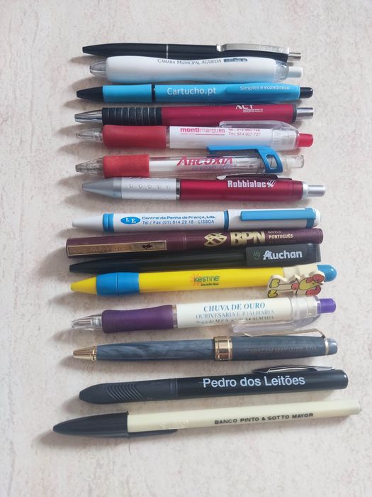Esferográfica / canetas de várias marcas e/ou com publicidade