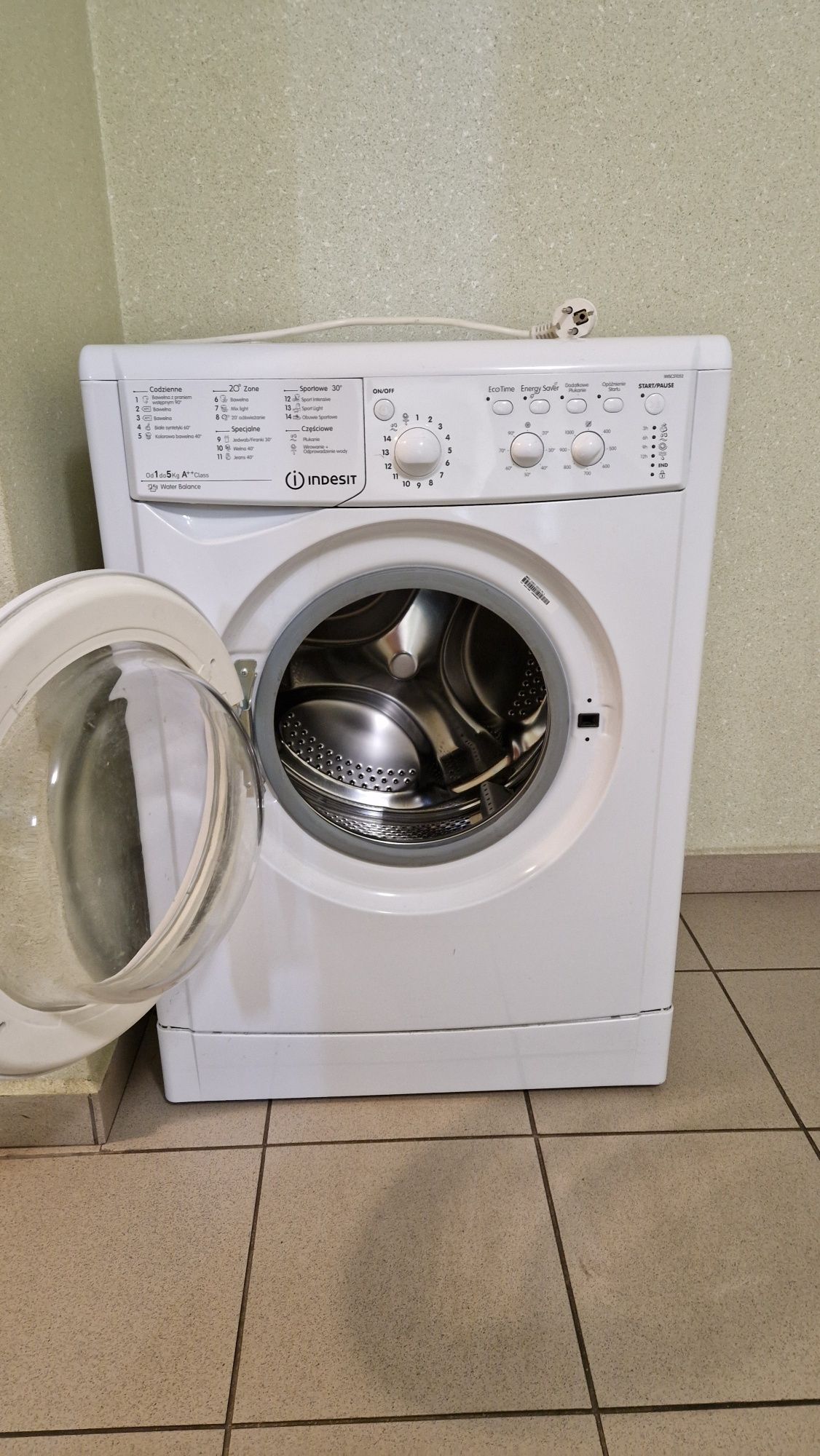 Pralka Indesit - uszkodzone łożysko