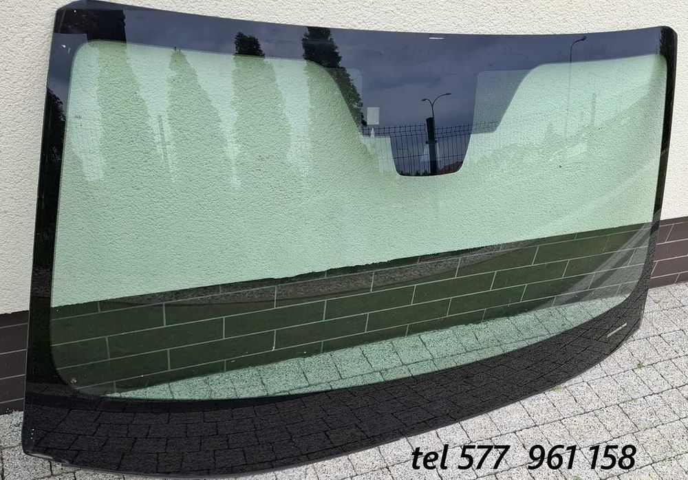 Szyba czołowa Toyota Highlander 20-24 , grzana , kamera .