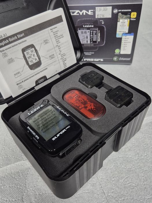 Licznik rowerowy lezyne super pro nawigacja jak garmin edge czy wahoo