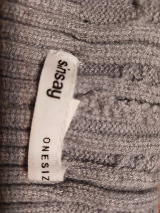 Шапка жіноча осіння