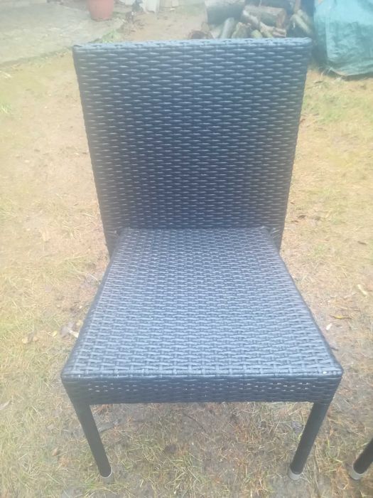 Zestaw mebli ogrodowych stół + 6 ksrzeseł