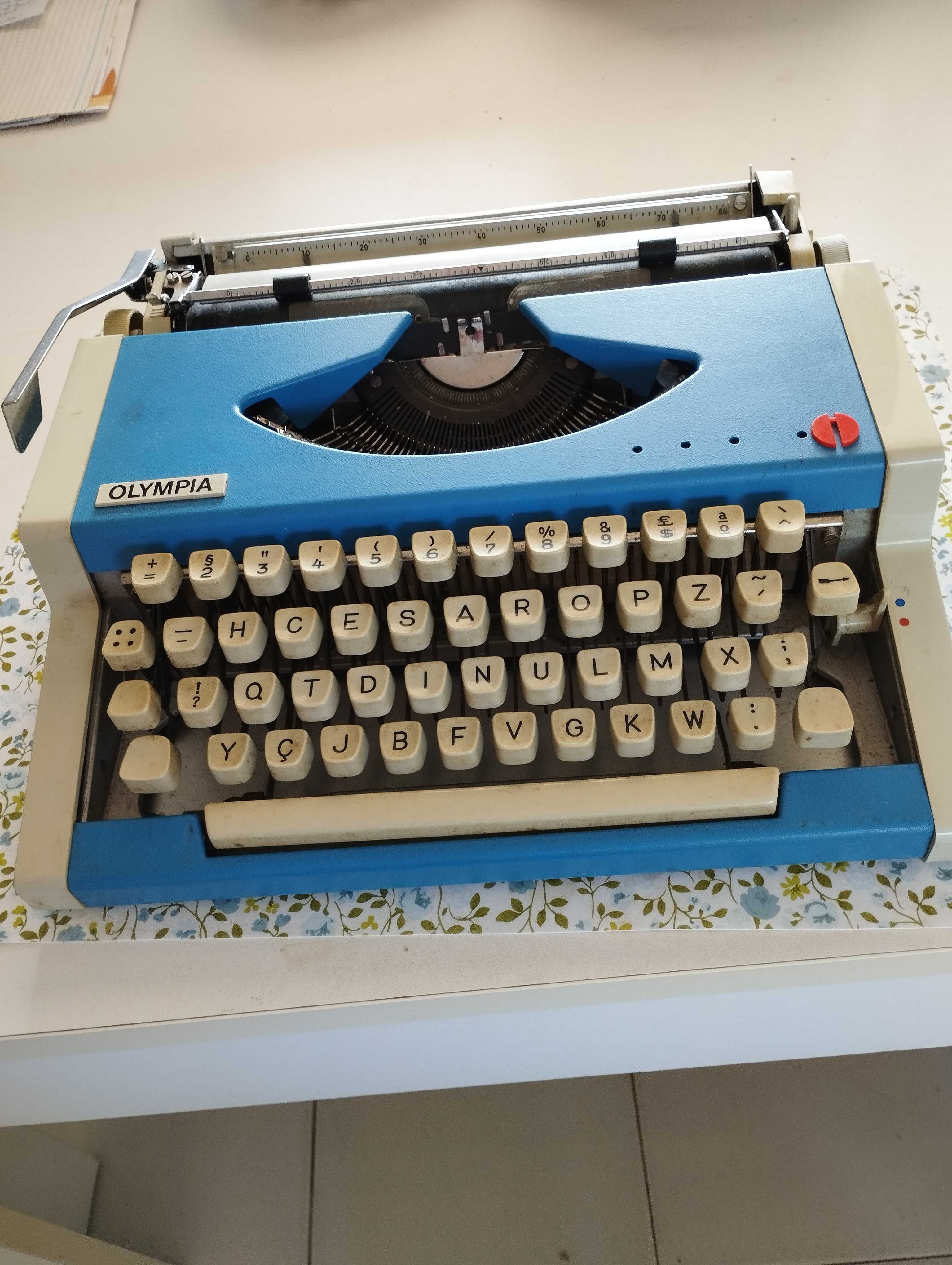 OLÍMPIA máquina de escrever