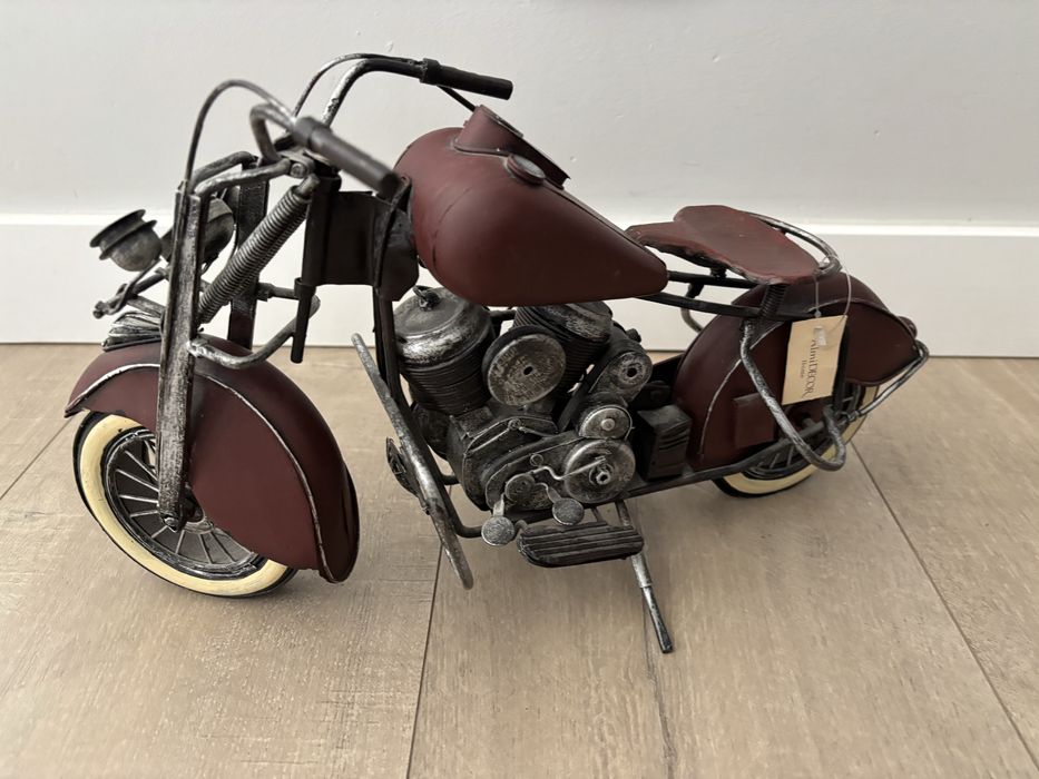 Metalowy Model Motocykl - replika - kolejcjonerstwo - dekoracja