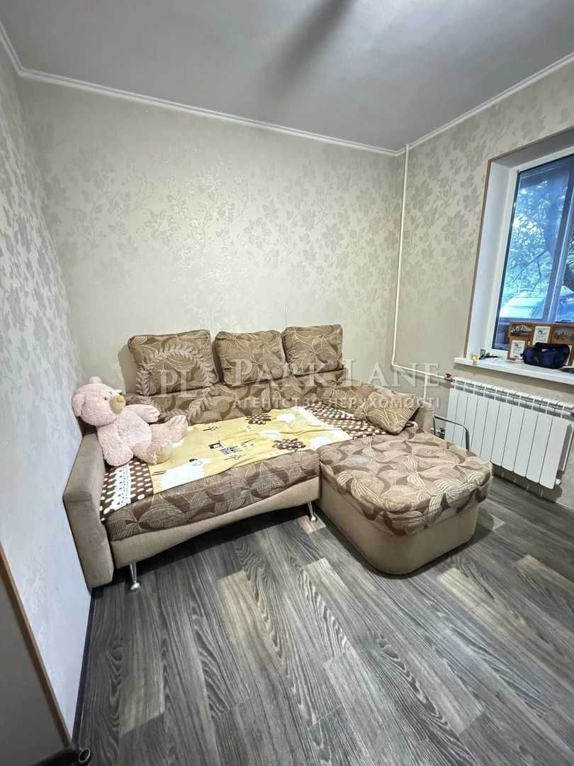Держ програма Сертифікат  Тростянецька, 8