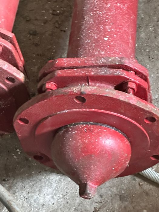 Пожежний гідрант 185 см ; 135 см