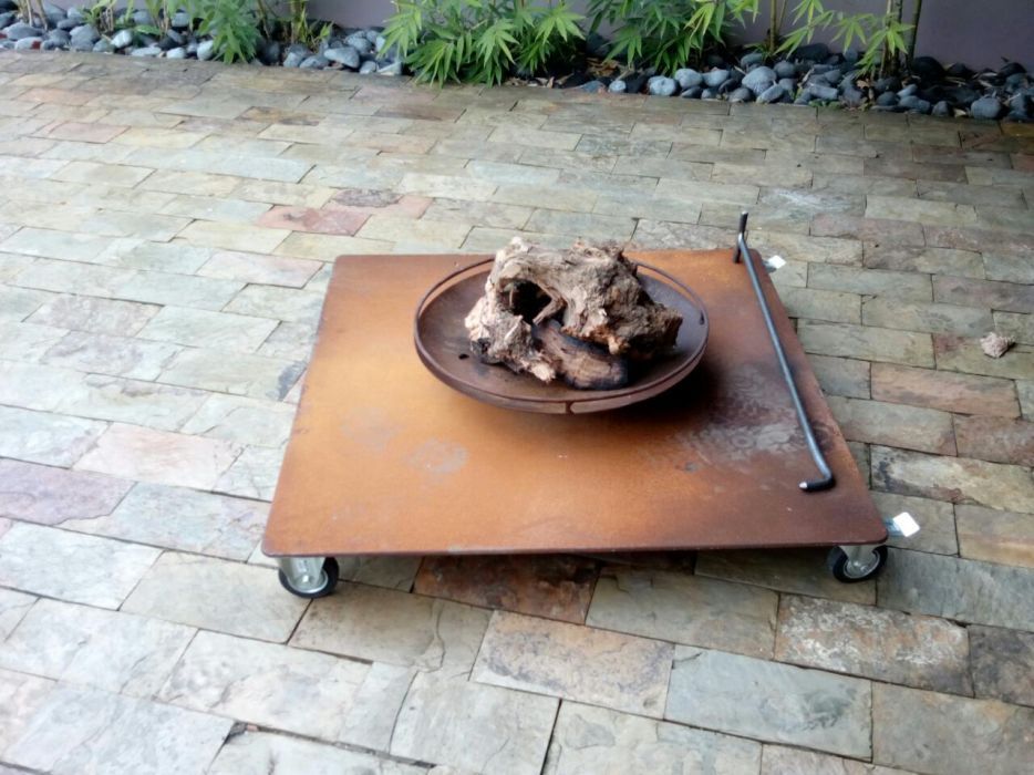 Lareira para fogueira de jardim