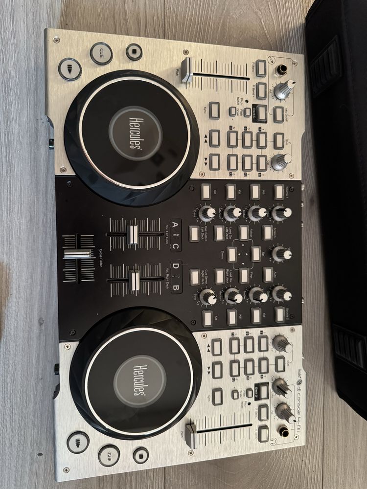 Hercules DJ Console 4-MX