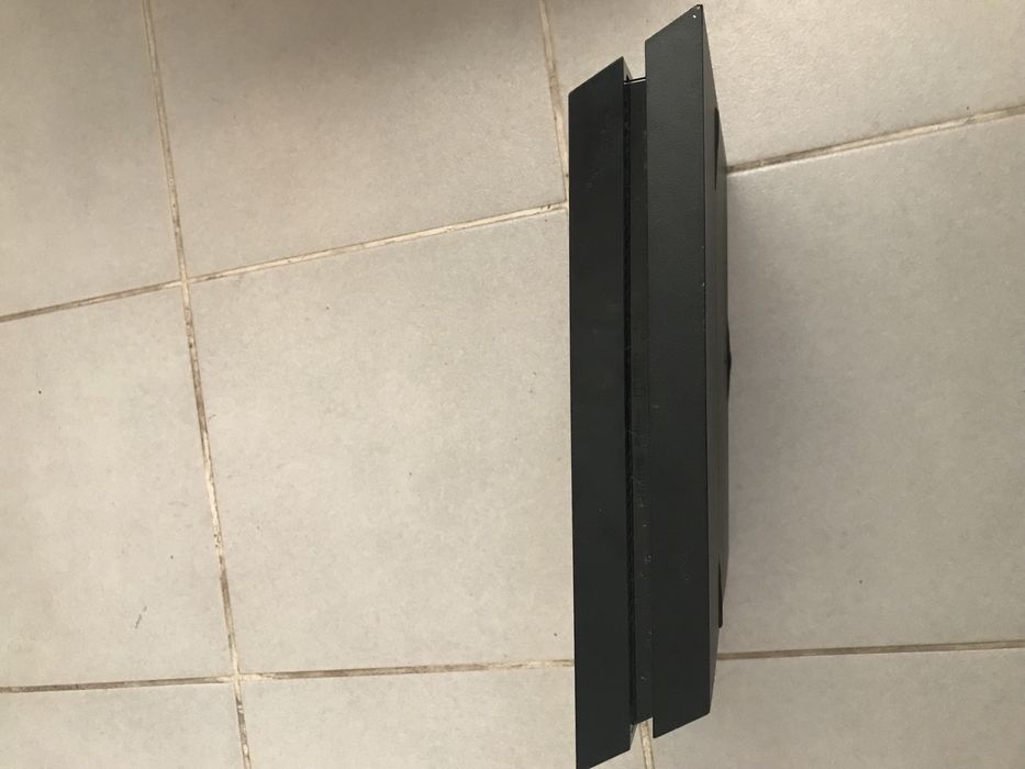 Playstation 4 preto