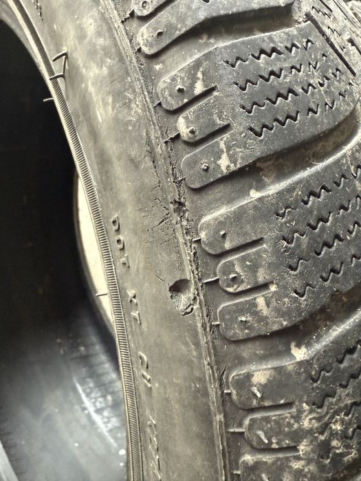 Opony Zimowe Pirelli Sotozero Komplet