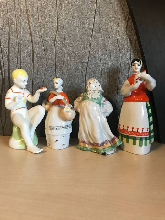 Продам фарфоровые статуэтки СССР