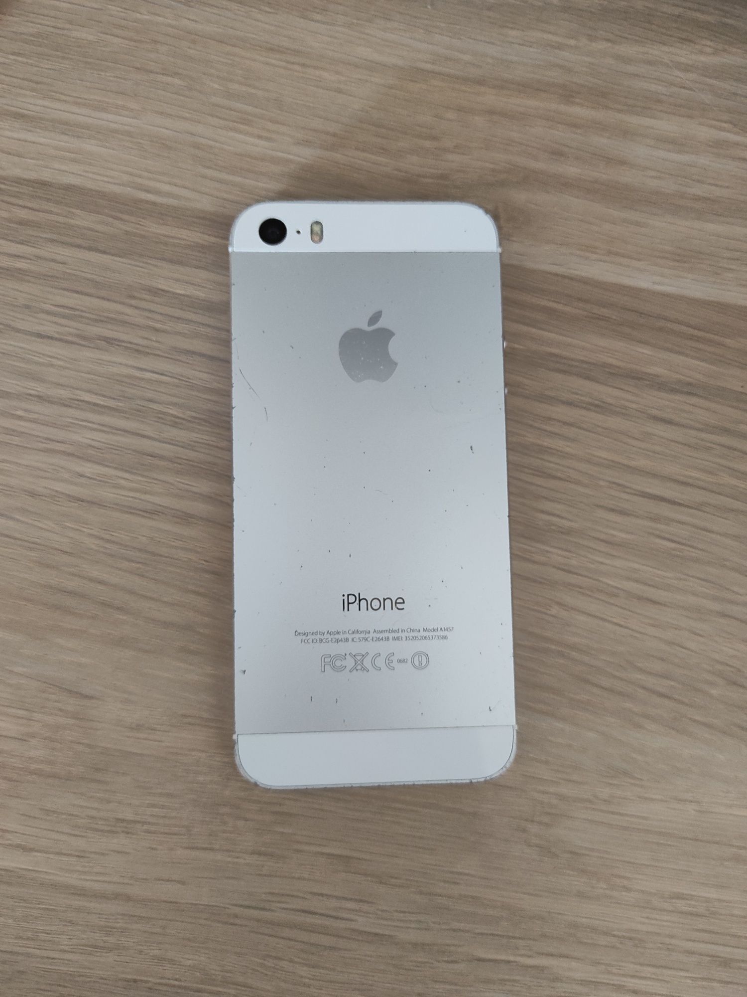 iPhone 6s  e iPhone 4 para peças