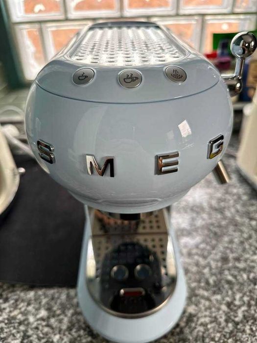 Máquina de café expresso SMEG azul