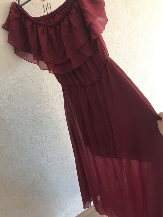 Сукня бордо