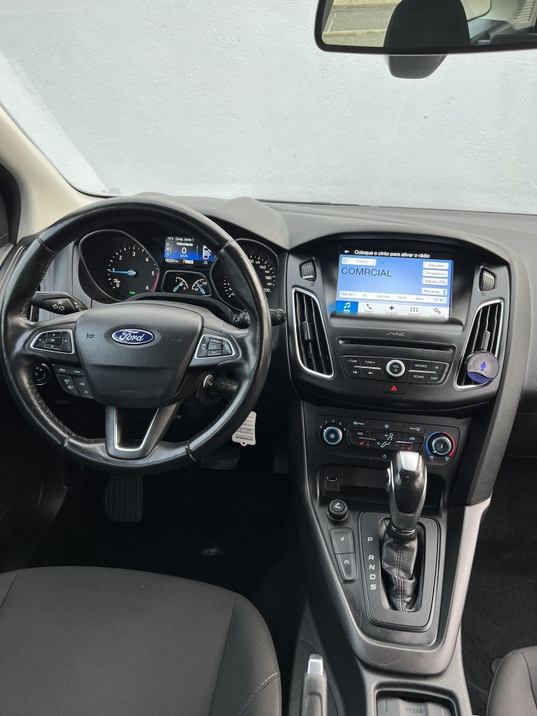 Ford Focus 1.5 TDCI Caixa Automática GARANTIA 18 MESES INCLUÍDA