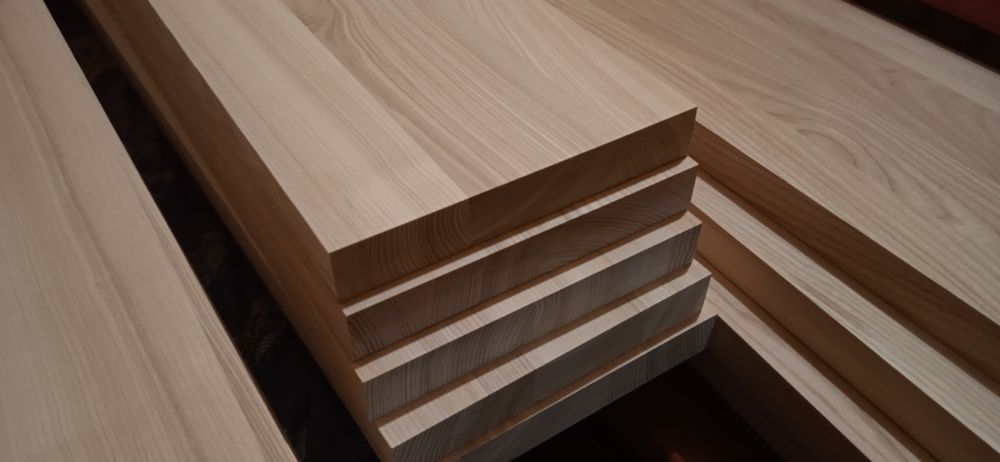 Сходи із ясеня.                         .