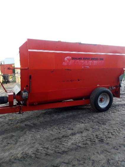 Wóz paszowy, paszowóz poziomy 15 m3