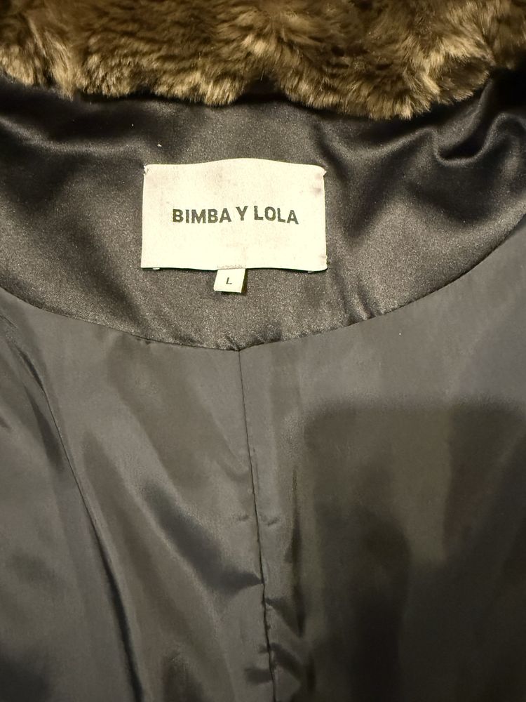 Casaco pêlo com capuz Bimba & Lola