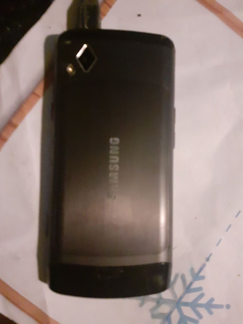 Sprzedam Samsung WAVE S8500