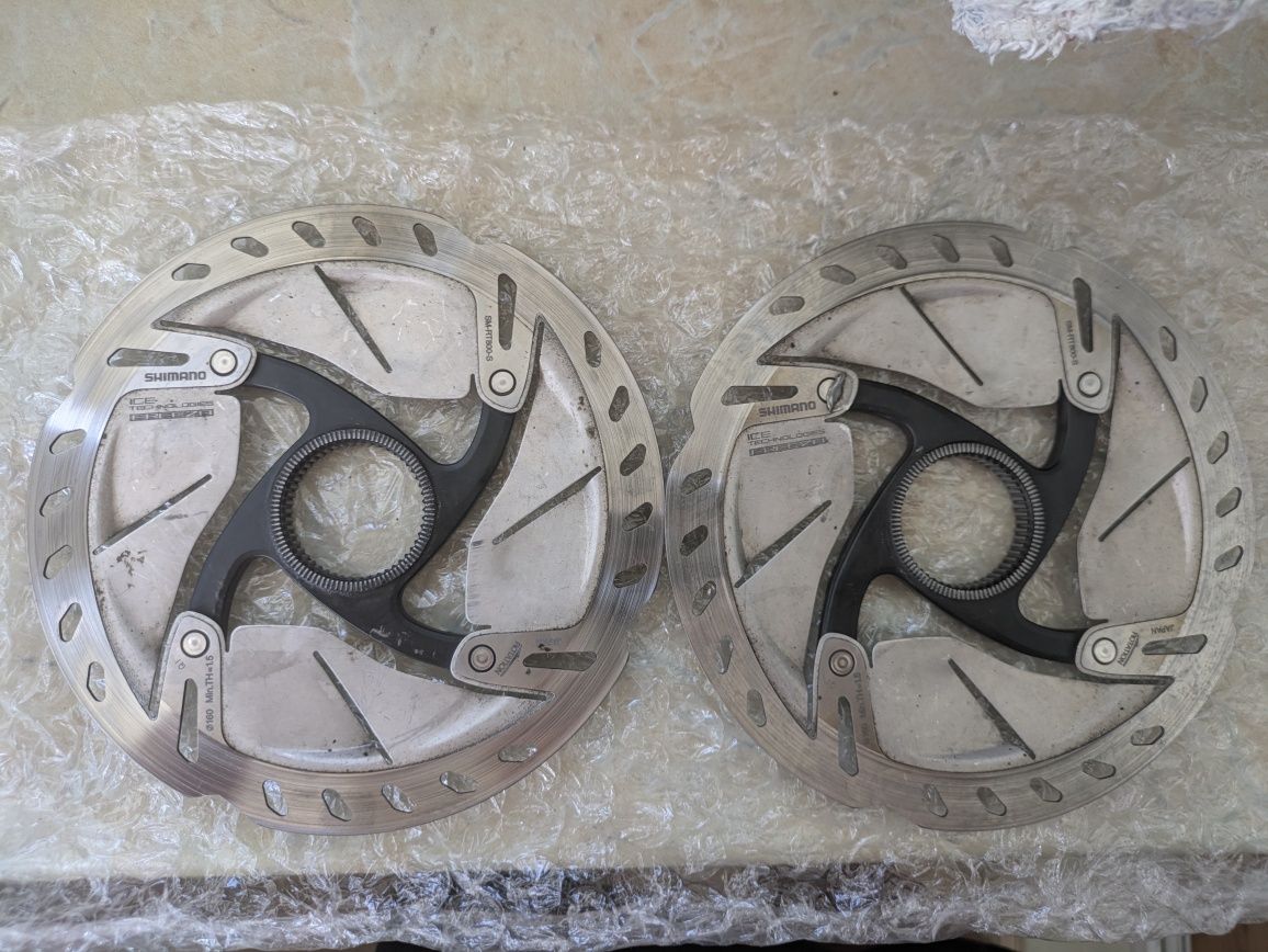 Гравійний групсет Sram Rival 1x11, Shimano Ultegra