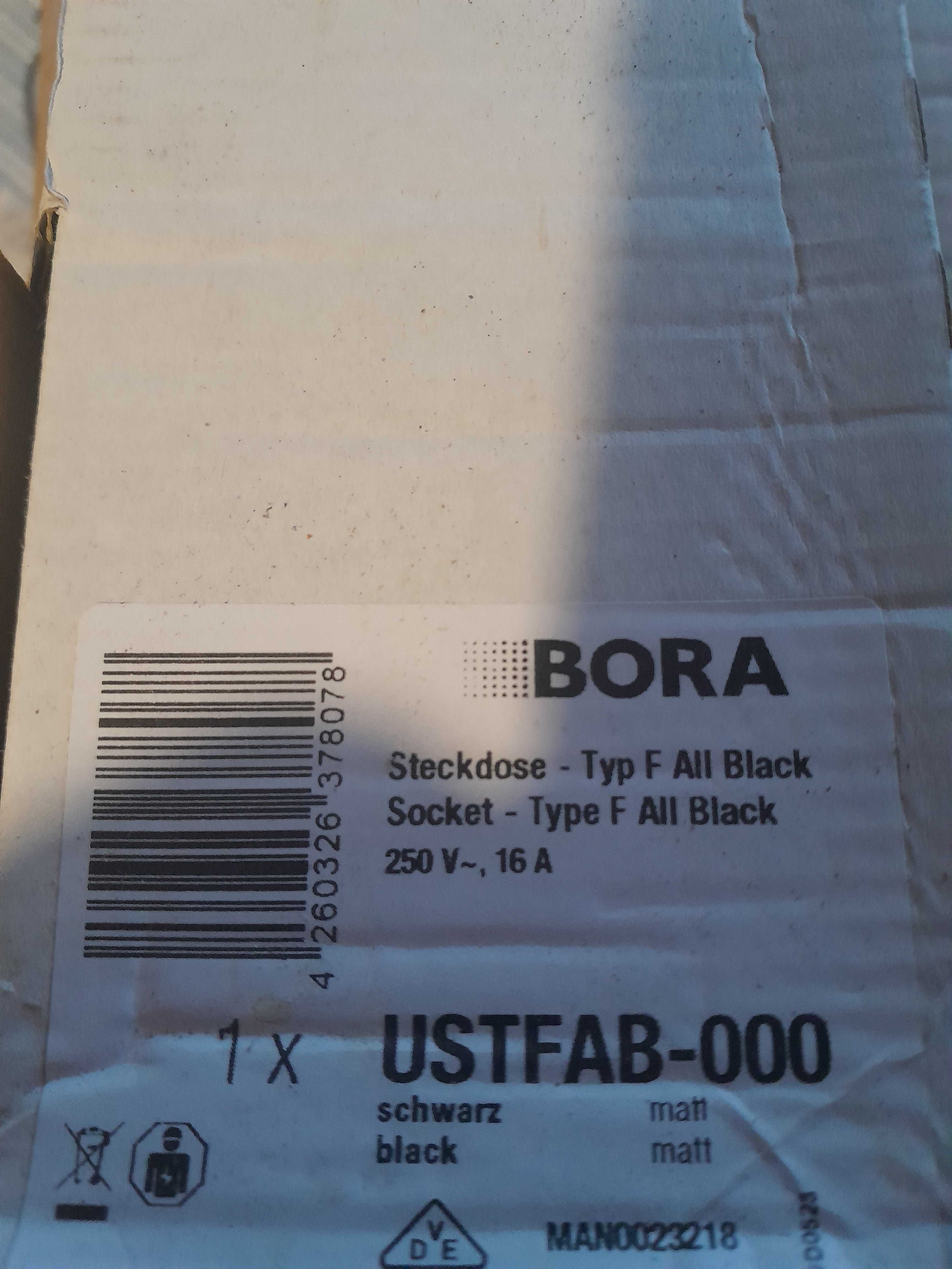 Gniazdo typ F All Black BORA Classic USTFAB
