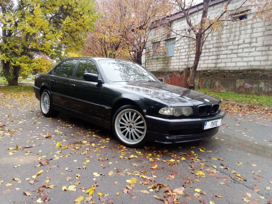 BMW E38 740і 4.4Г/Б