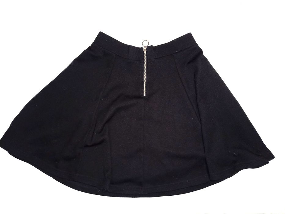 Чорна спідниця з замком