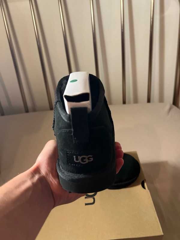 UGG Classic ultra mini boot black R.39