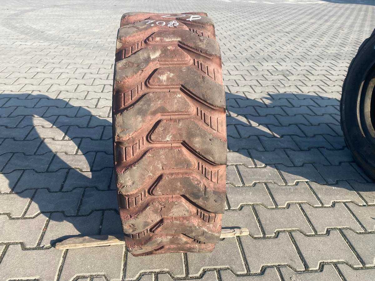 Opona 10-16.5 ( 265/70-16.5 ) CAMSO SKS732 Bobcat 80% bieżnika