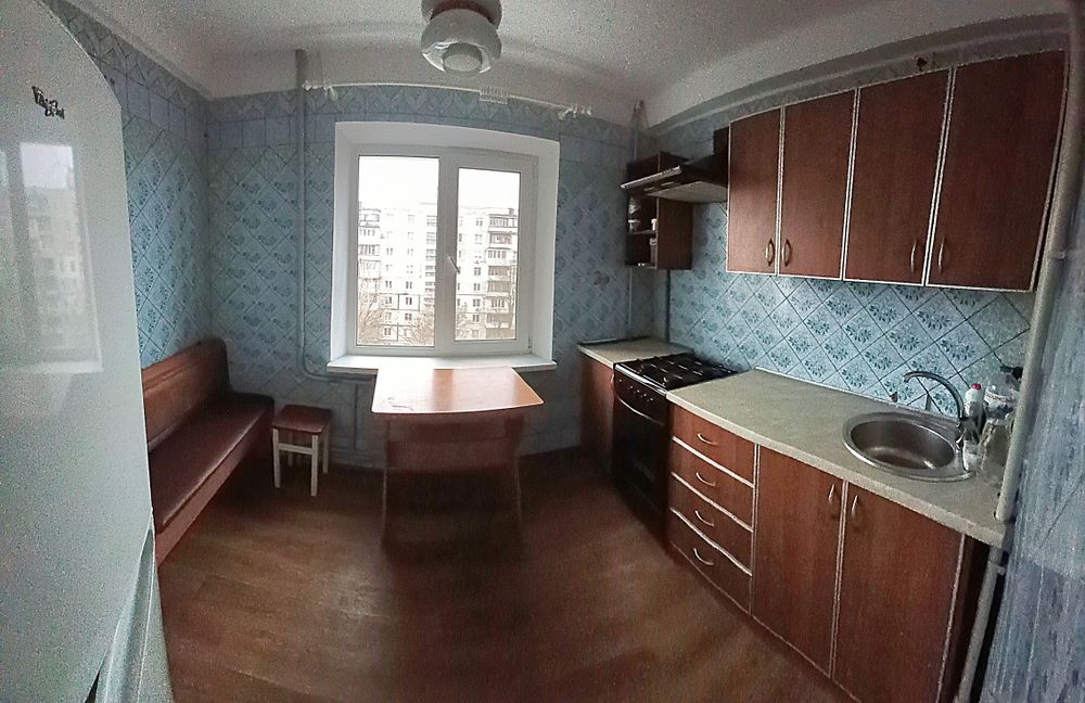 Предлагаем к приобретению 1 кв в центре Космоса. 7/9.