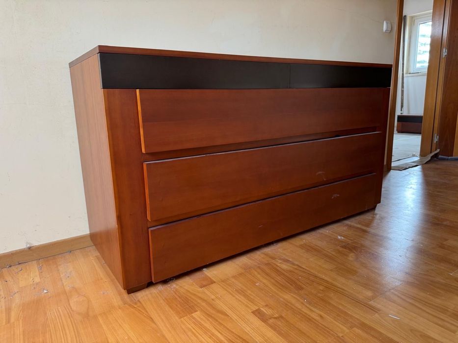 Comoda em optimo estado