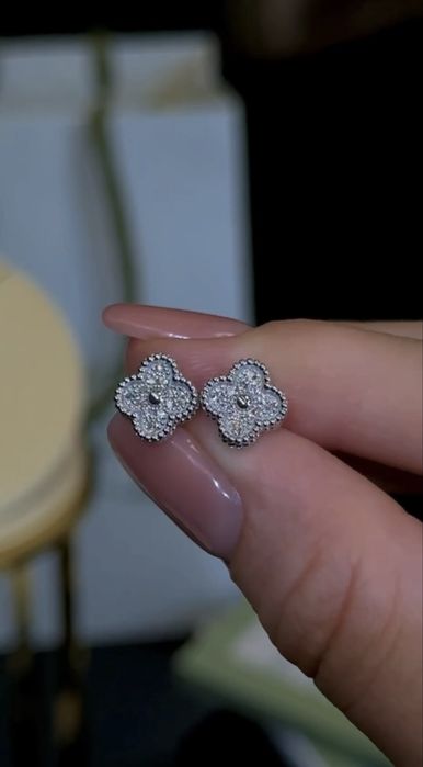Пусеты van cleef sweet сережки