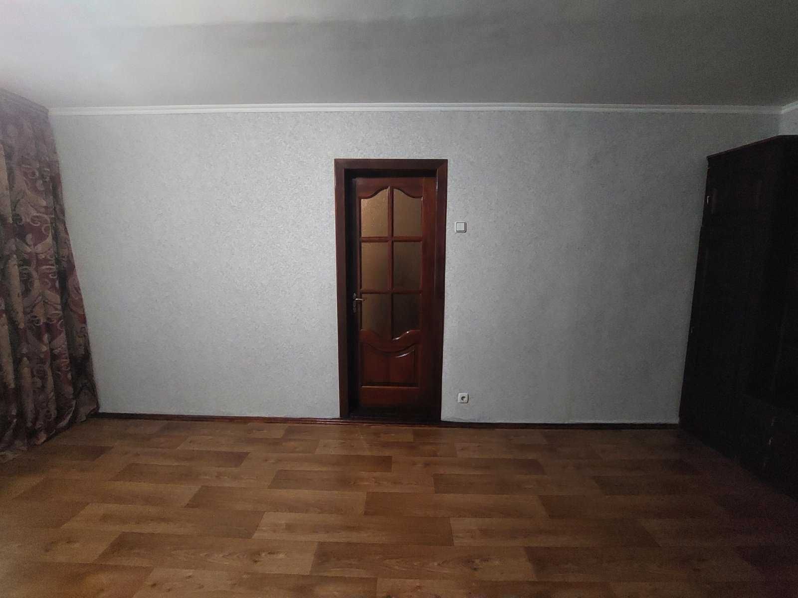 (5) Продаж кімнати по вул. Білоконя Дмитра  6470