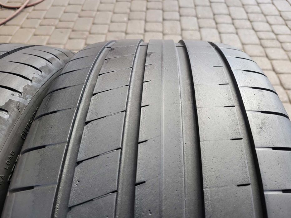 255 / 35  R  19   Goodyear