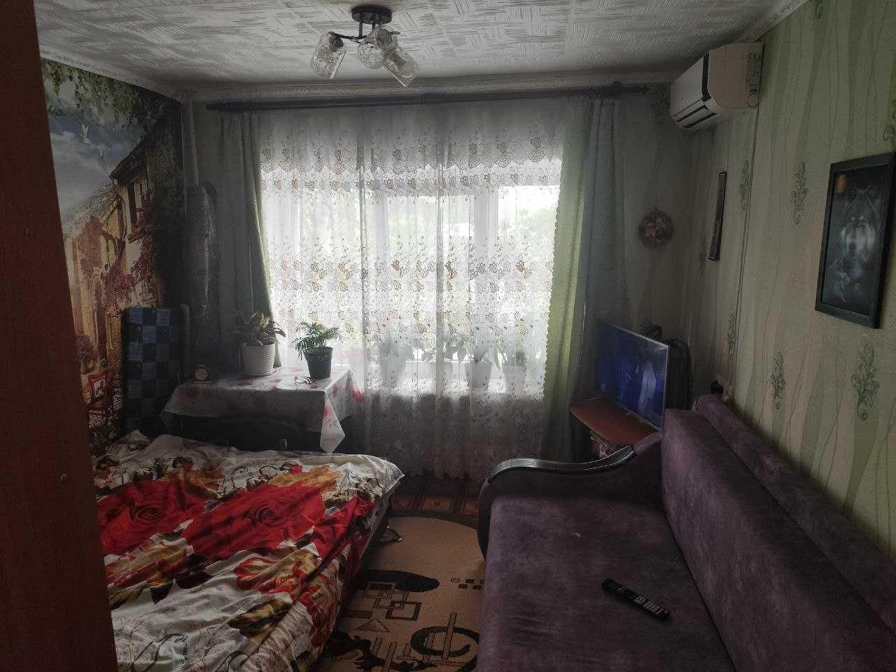 Продаж кімнати на Правому березі