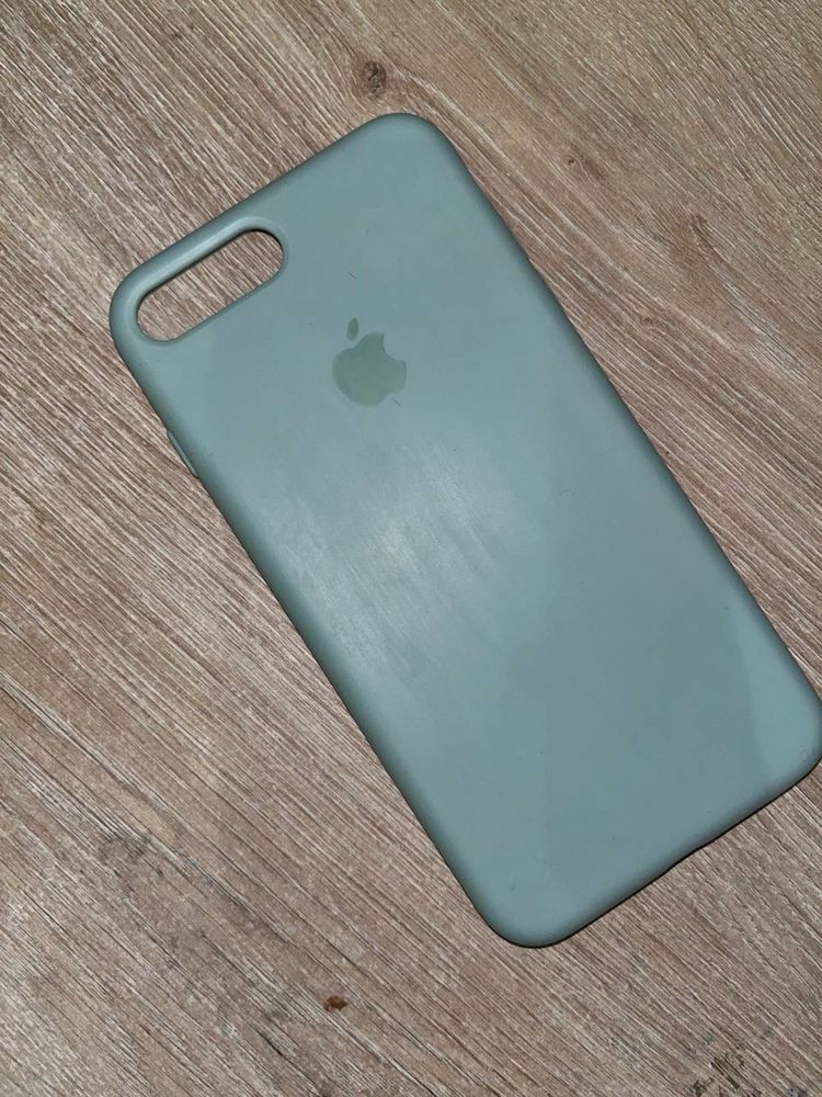 iPhone 8 plus 64 gold newerlock