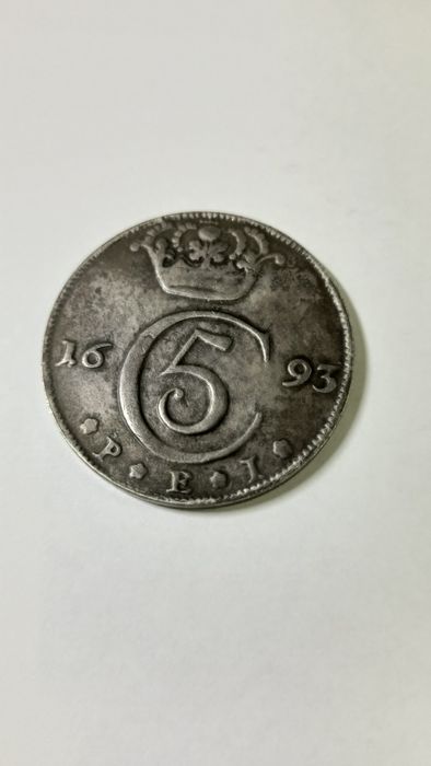 Старая царская монета 4 марки 1693 года. Хорошее состояние.