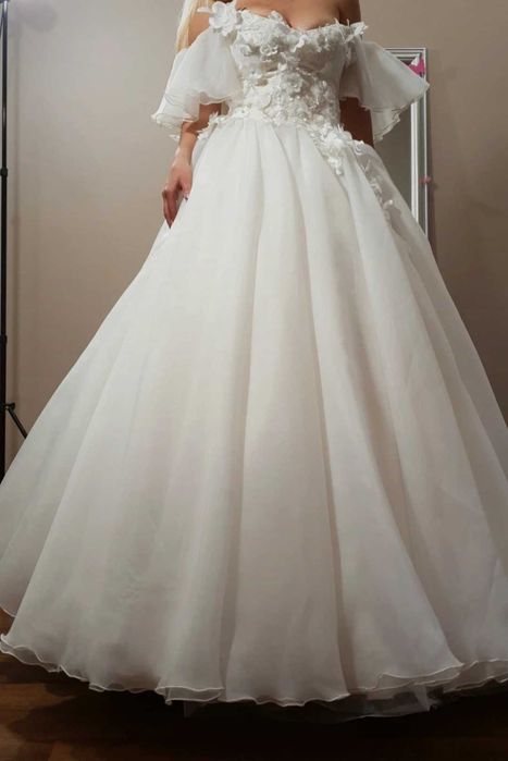 Suknia śkubna princess ivory