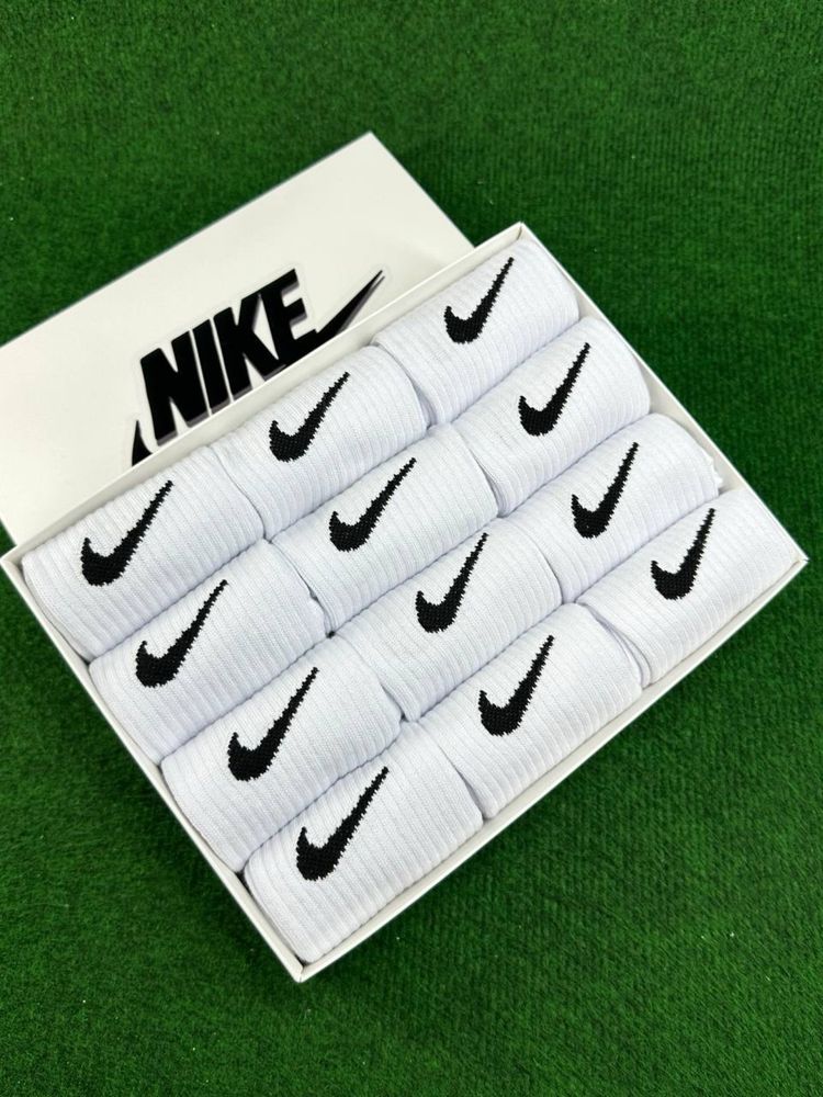 Nike Wysokie Skarpety Białe Dri-Fit 39-42(12 par)