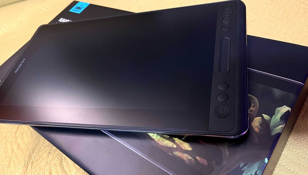 Tablet graficzny Huion Kamvas pro 12. Super stan!