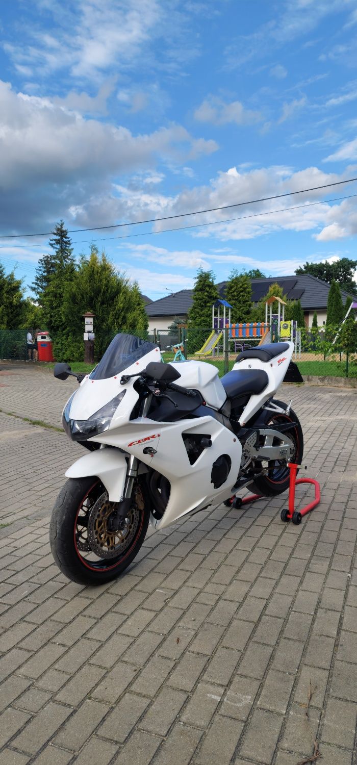 Honda CBR 954RR Fireblade
