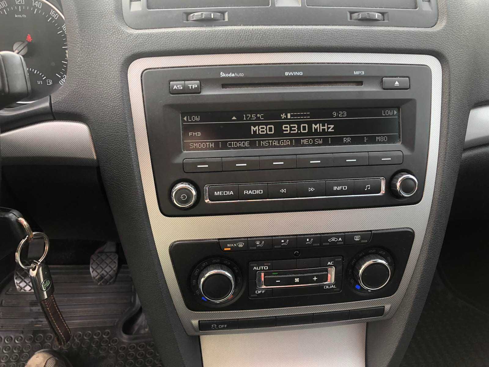 Skoda OCTAVIA II Combi 1.6 TDI de 2011