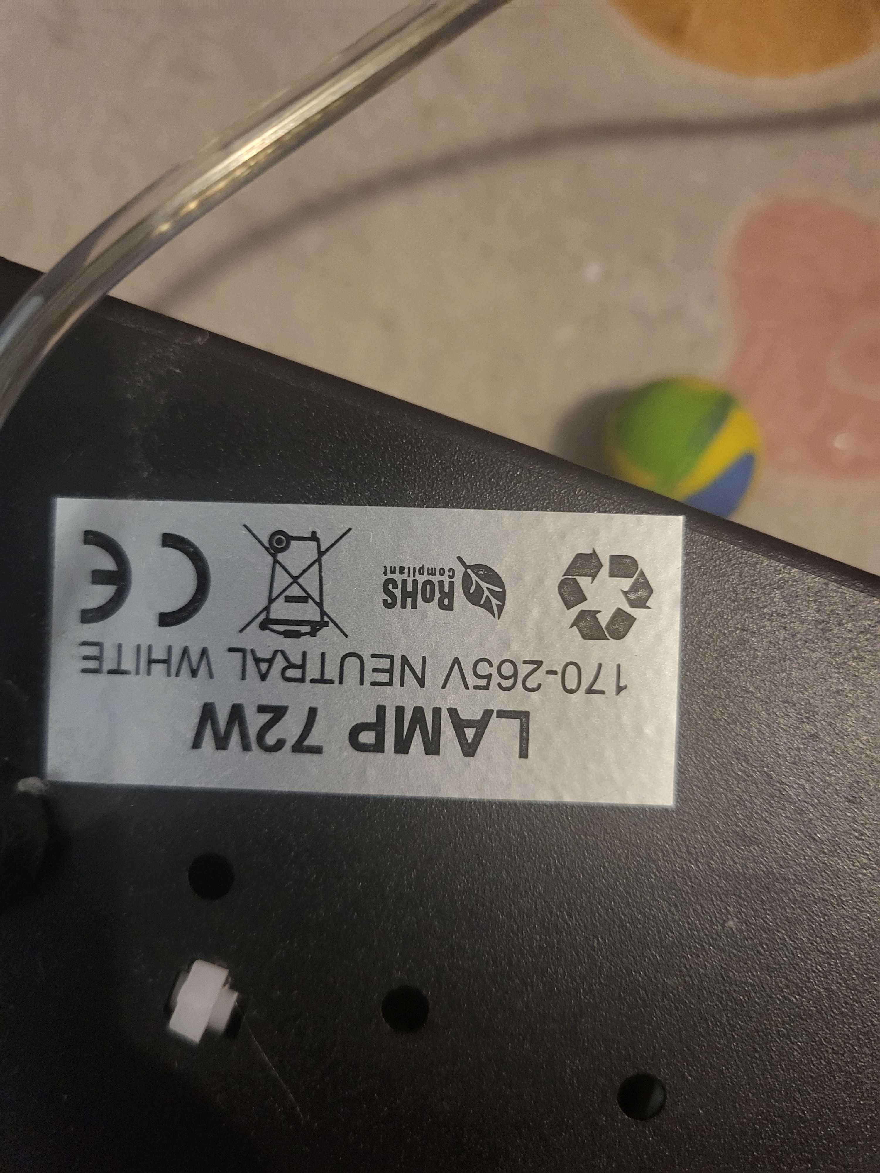 Lampa sufitowa .
