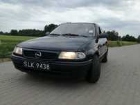 Opel Astra Opel Astra 1.4 czarne tablice, nowy akumulator, felgi + stalówki