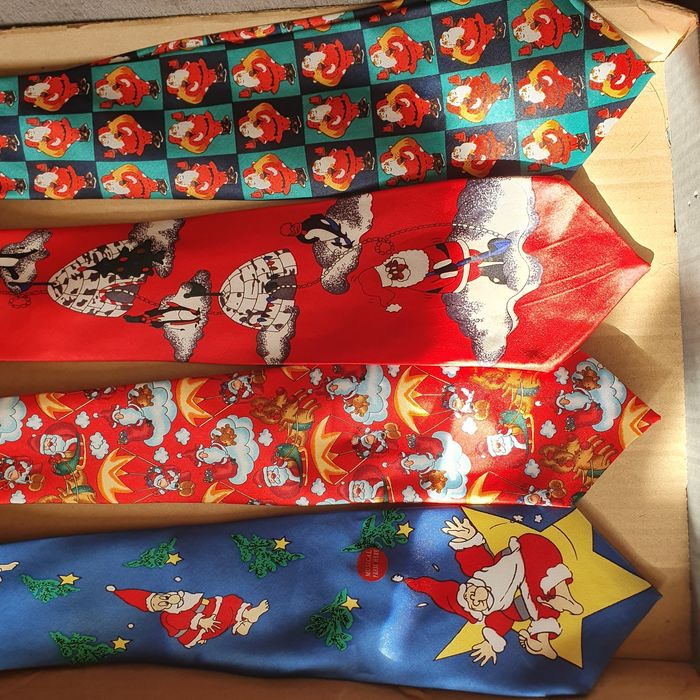 Zestaw krawatów świątecznych (k-10) OK