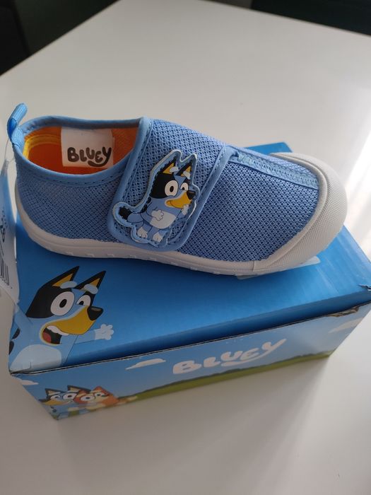 Nowe kapcie ciapki do przedszkola bluey to.26