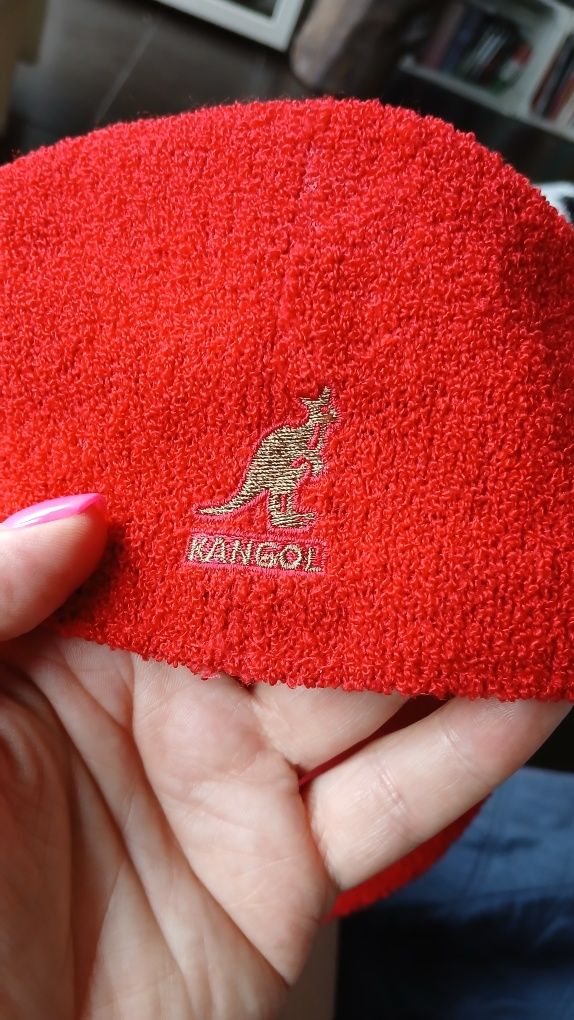 Kaszkiet czerwony L, Kangol,  Bermuda 504 cap